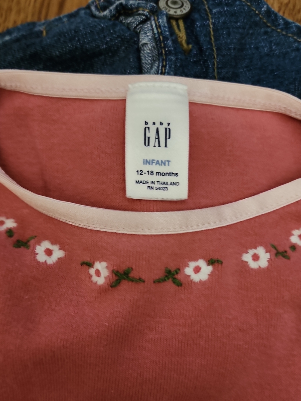 VTG Baby Gap Denim Ruffle Overalls & Floral Top Set 12-18M Y2K 2003 2006 Cottage - Picture 7 of 10
